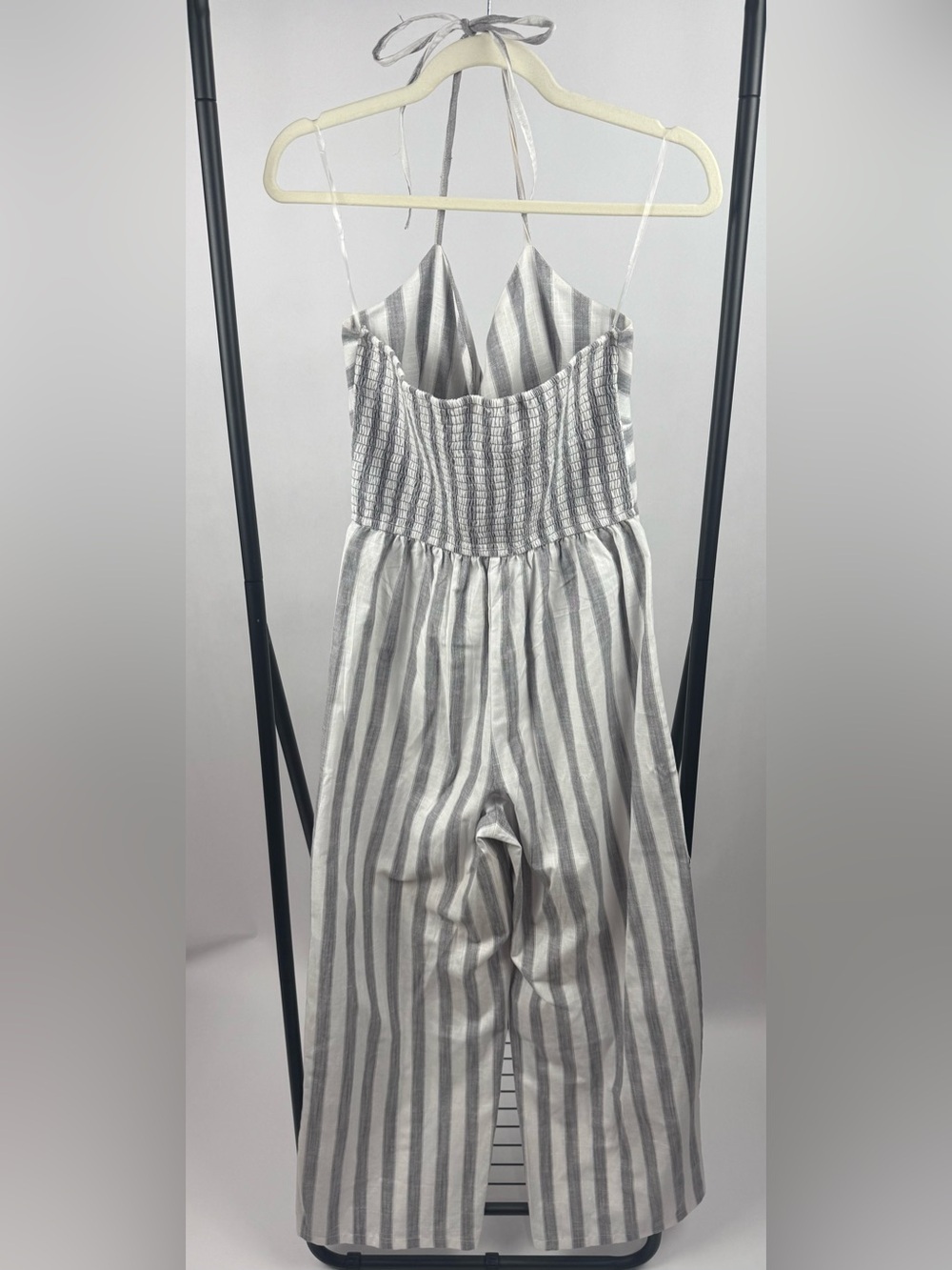 Derek Heart Gray White Stripe Halter Jumpsuit Wide Leg Smocked Back Size M - Picture 3 of 6